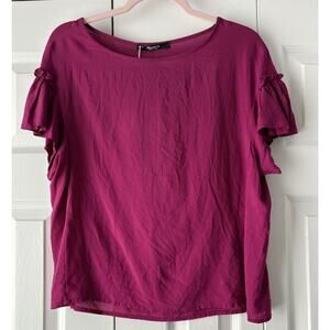 NWT Siste Italy Made Fuscia Ruffle Shoulders Short Sleeve Top Size L
